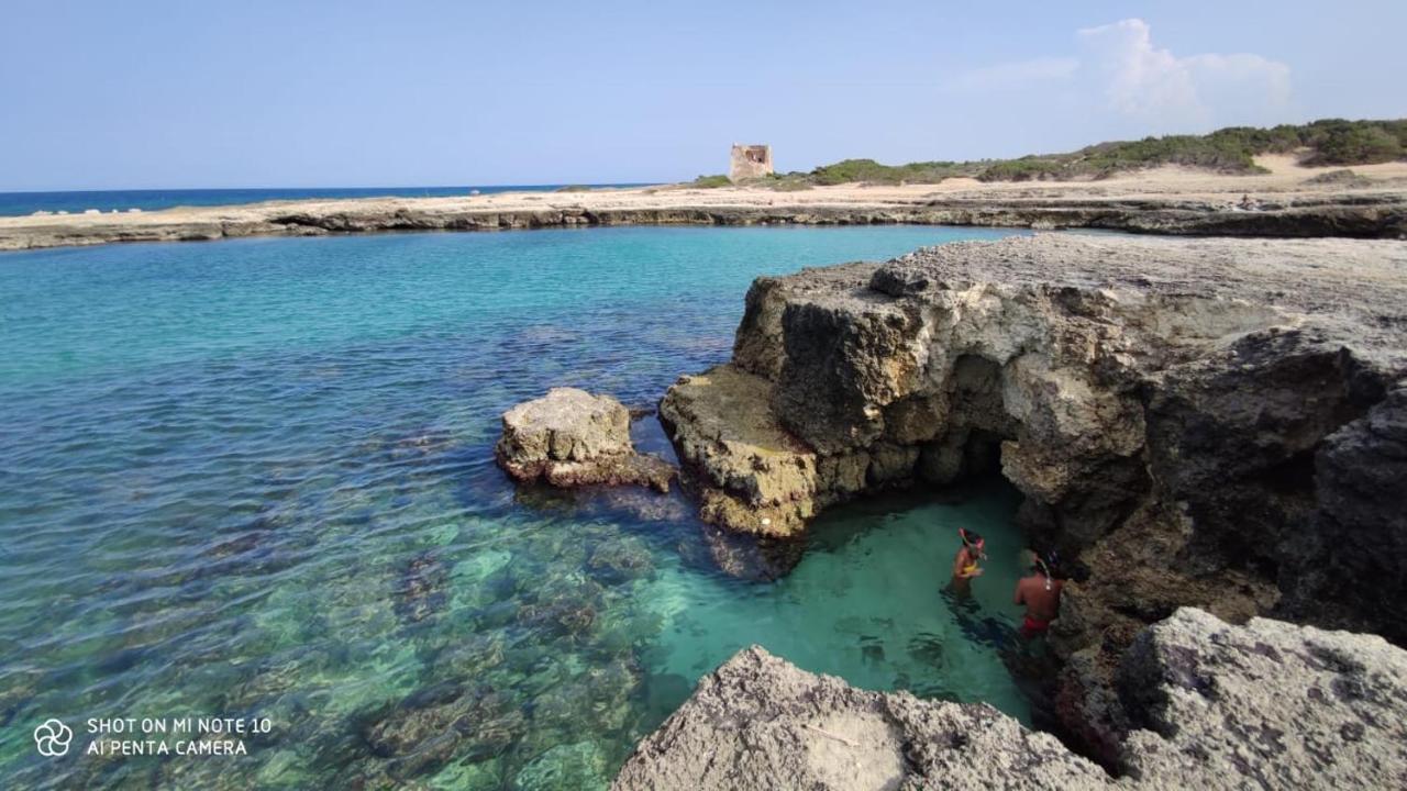 Casa dei Levantini, sea view, wonderful terrace in old town Ostuni Buitenkant foto